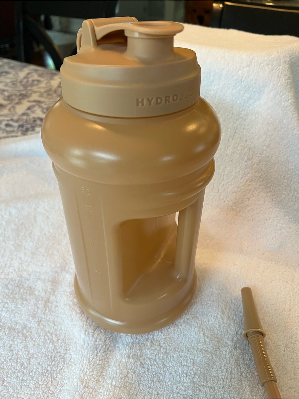 HydroJug 1/2 Gal Bottle w/ Teal & Dalmatian Spot Neoprene Sleeve with Tan Base - Picture 11 of 14